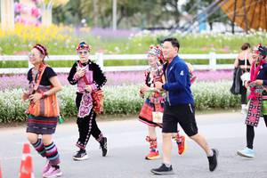 BIB: 
                            <button type="button" onclick="openModal(27857507)" class="btn btn-primary btn-sm float-right btn-popup" data-toggle="modal" data-target=".modal-high-quality">
                        <i class="fas fa-shopping-cart"></i> Add to Cart
                    </button>
                                            <button type="button" onclick="isThisMe(27857507, true)" class="btn btn-success btn-sm float-right btn-popup btn-isme hidden" data-toggle="tooltip" data-placement="bottom" title="นี่คือรูปของคุณใช่ไหม คลิกที่นี่เพื่อเอาเข้าอัลบั้ม">
                        <i class="fas fa-plus"></i> Add to album
                    </button>
                    <button type="button" onclick="isThisMe(27857507, false)" class="btn btn-warning btn-sm float-right btn-popup btn-isnotme hidden">
                        <i class="fas fa-ban"></i> Remove from album
                    </button>